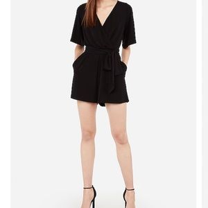 Sexxyy Flutter Sleeve Tie Waist Romper 🌺